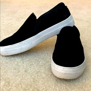 Steve Madden Gills Black Suede Slip On Shoes
